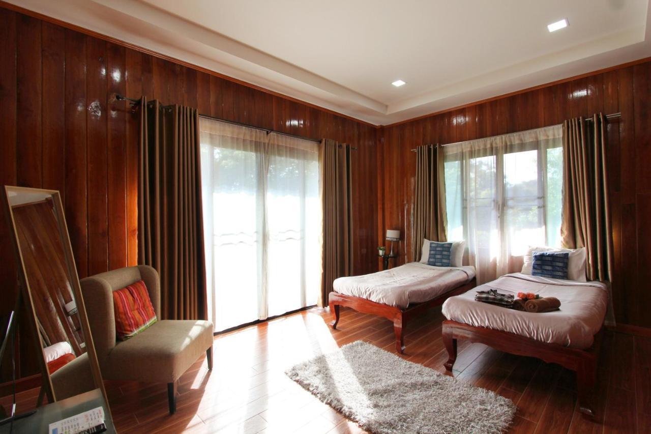Hotel Baanbua Nonlen à Udon Thani Extérieur photo