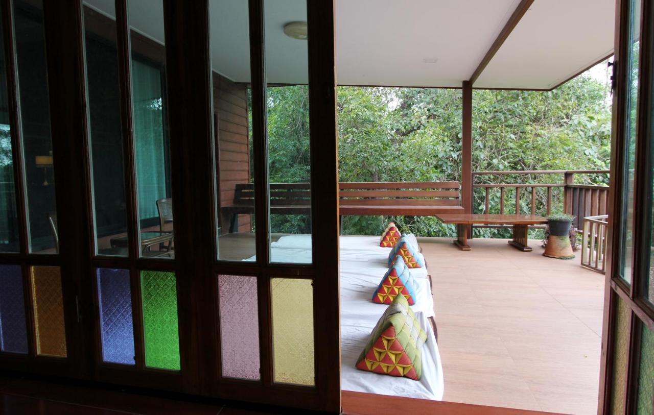 Hotel Baanbua Nonlen à Udon Thani Extérieur photo